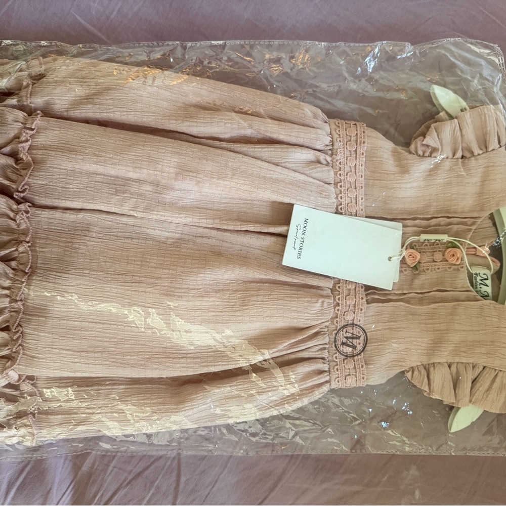 M&M'S Dusty Pink Flutter-Sleeve Girls Dress - Picture 3 of 3